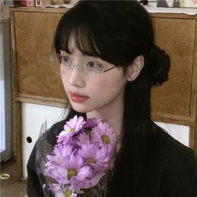 蓬门玉女金龟婿